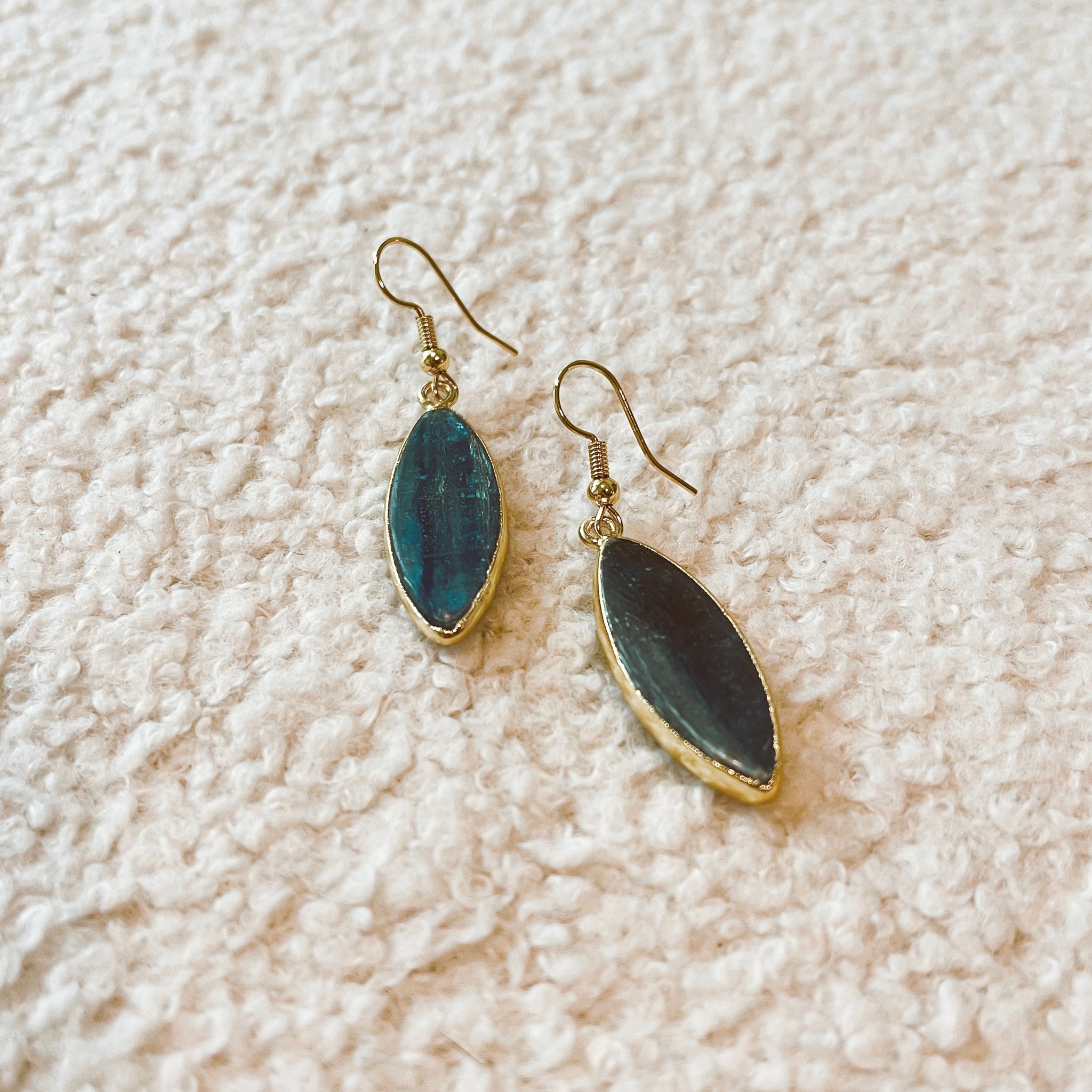 Lapis Lazuli Earrings - Gold